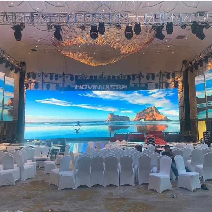 屋内会議室の照明トラス構造設計